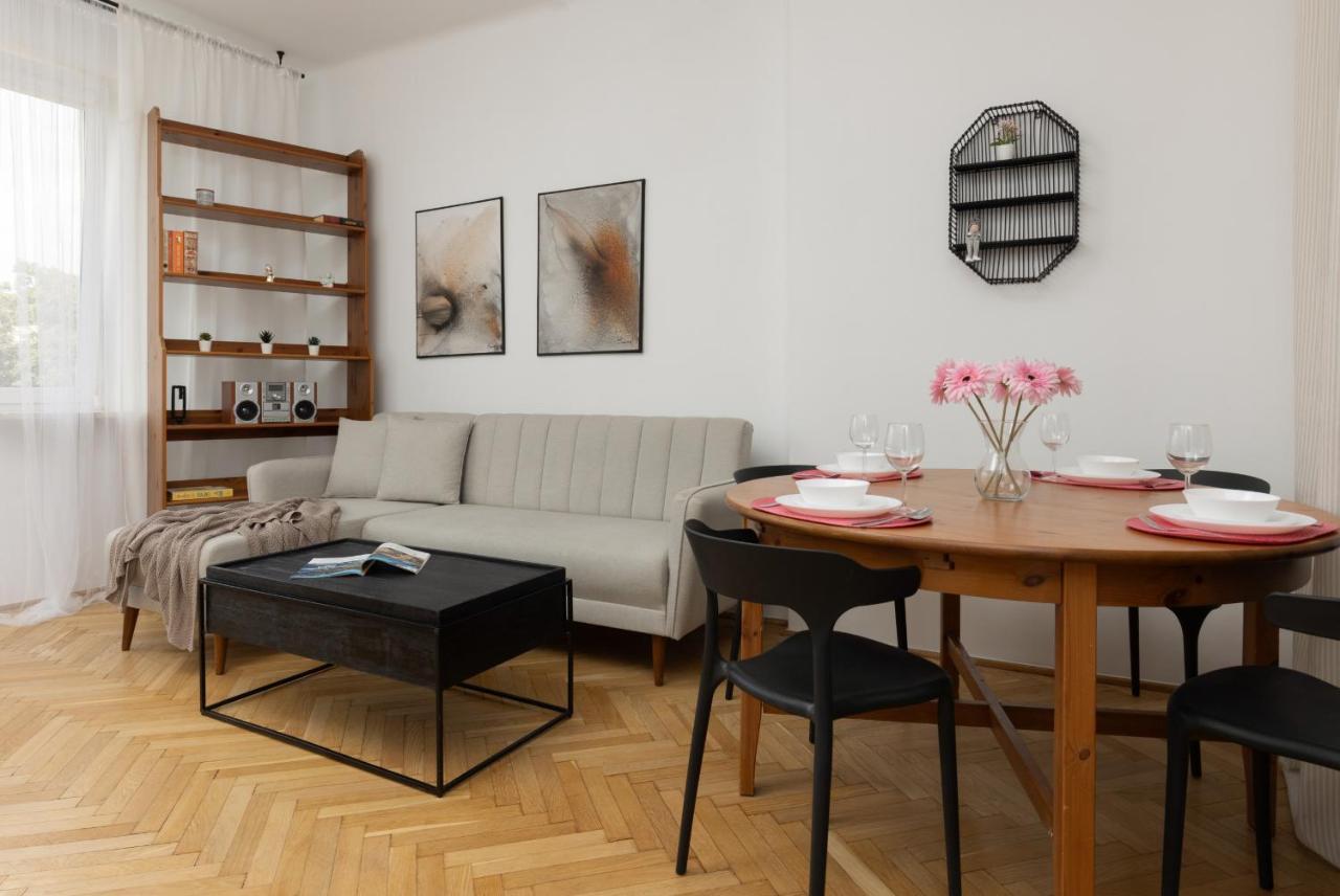 Cozy Studio With Bath Bielany By Renters * Warszawa
