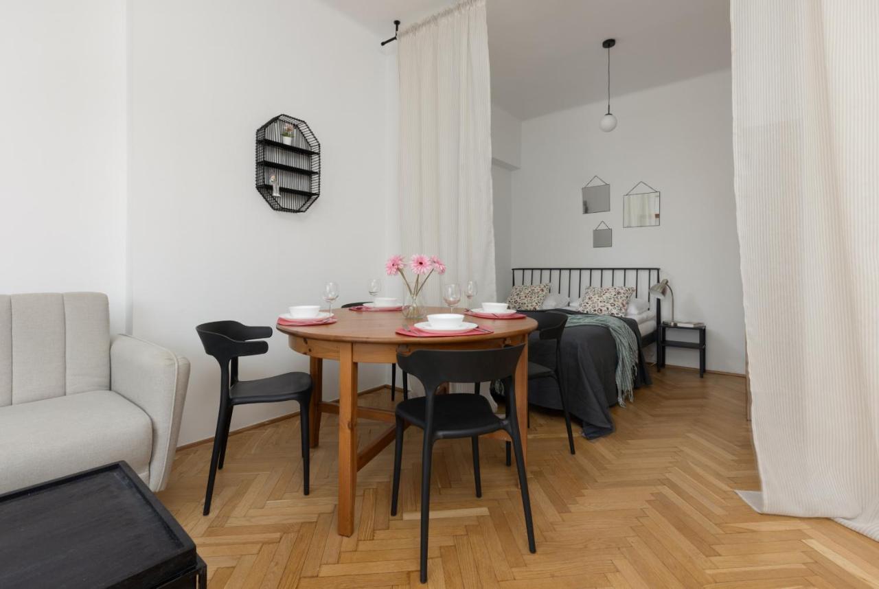 Cozy Studio With Bath Bielany By Renters * Warszawa